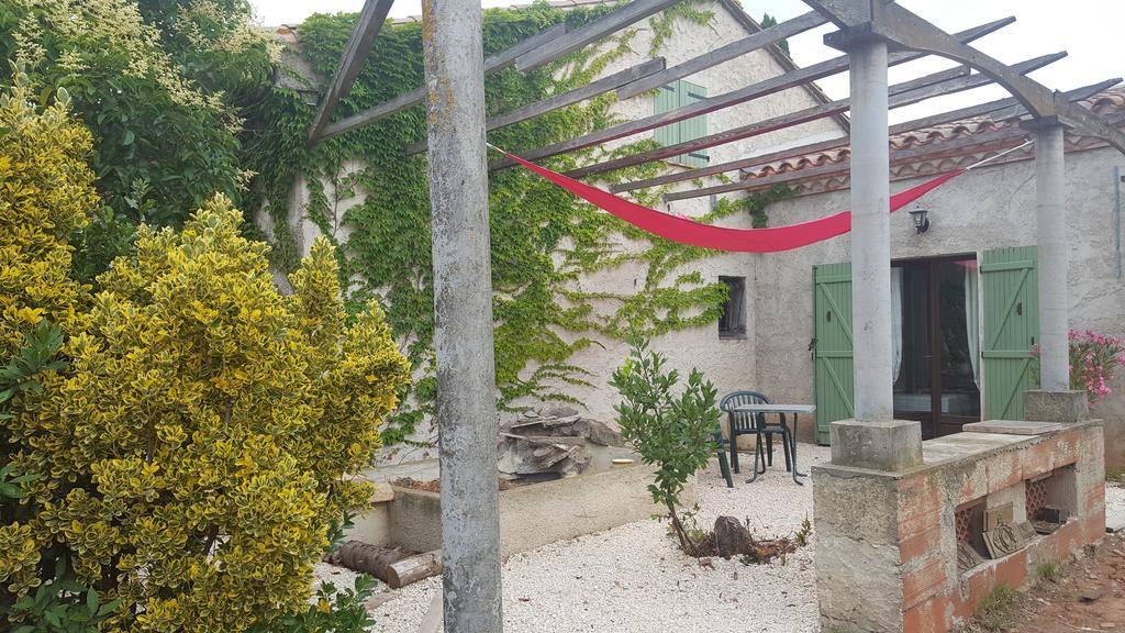 فندق Aux Oliviers هومبس المظهر الخارجي الصورة