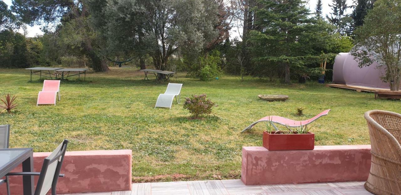 فندق Aux Oliviers هومبس المظهر الخارجي الصورة